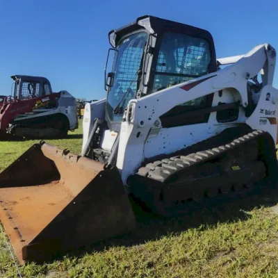 2023 Bobcat T740 thumbnail