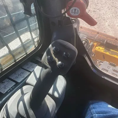 2023 Deere 333G thumbnail