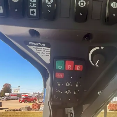 2023 Deere 333G thumbnail