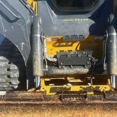 2023 Deere 333G thumbnail