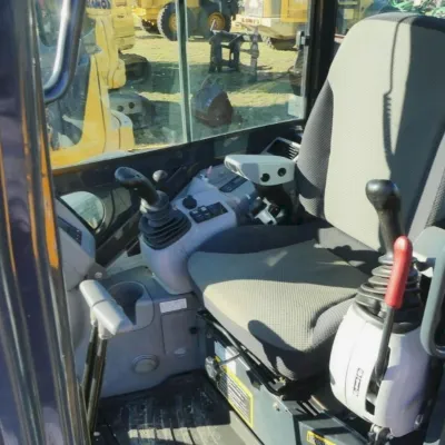 2022 Deere 35G thumbnail