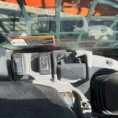 2021 Kubota SVL65-2 thumbnail