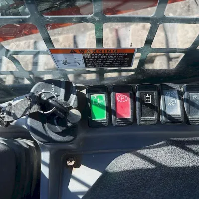 2021 Kubota SVL65-2 thumbnail