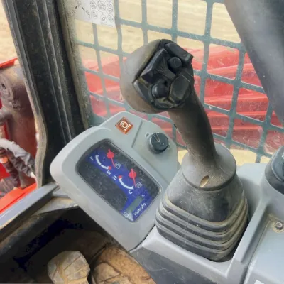 2023 Kubota SVL75-2 thumbnail
