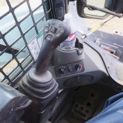 2021 Bobcat T740 thumbnail