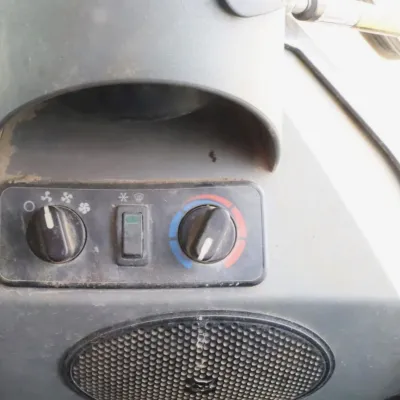 2021 Bobcat T740 thumbnail