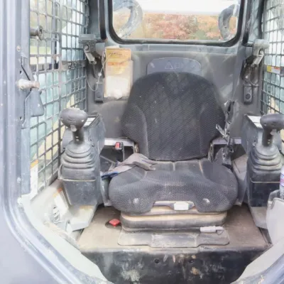2021 Bobcat T740 thumbnail