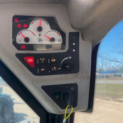 2019 JCB 3TS-8T thumbnail