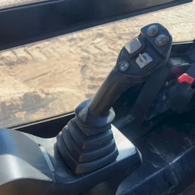 2019 JCB 3TS-8T thumbnail
