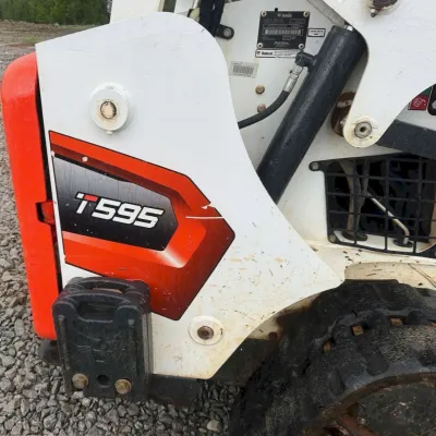 2022 Bobcat T595 thumbnail