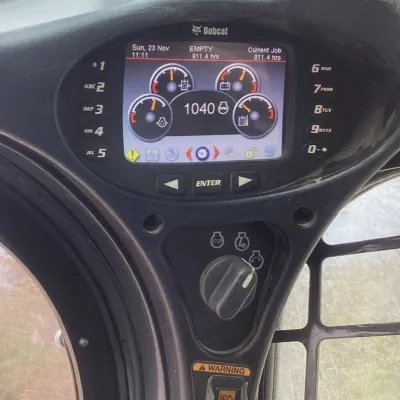2020 Bobcat T870 thumbnail