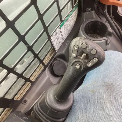 2020 Bobcat T870 thumbnail
