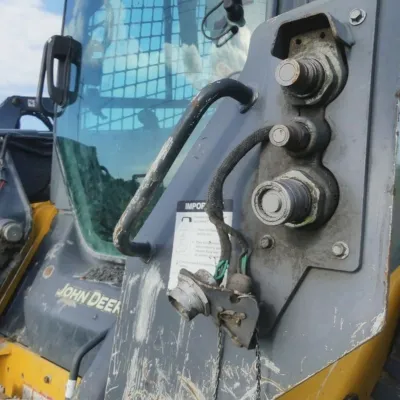 2022 Deere 325G thumbnail