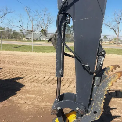 2018 Deere 35G thumbnail