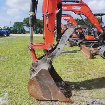 2021 Kubota U55-5 thumbnail