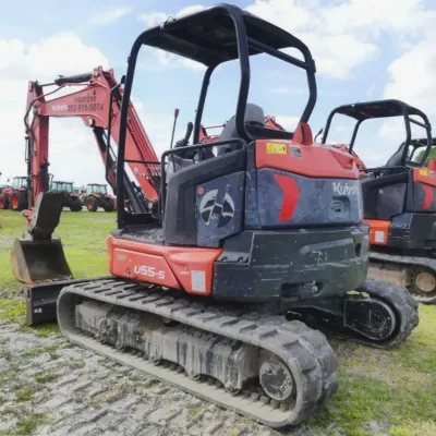 2021 Kubota U55-5 thumbnail