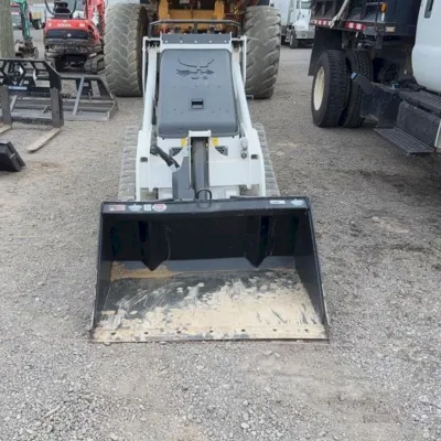 2025 Bobcat MT100 thumbnail