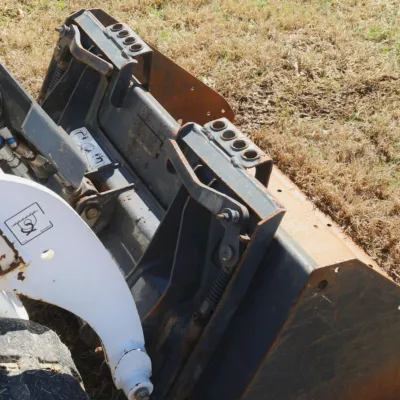 2023 Bobcat MT100 thumbnail