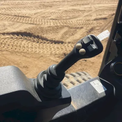 2023 JCB 270T thumbnail
