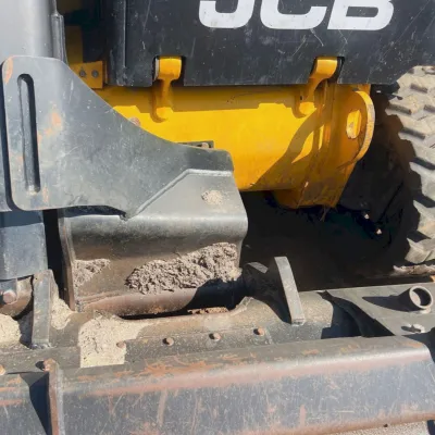 2023 JCB 270T thumbnail