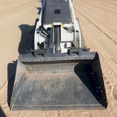 2024 Bobcat MT100 thumbnail
