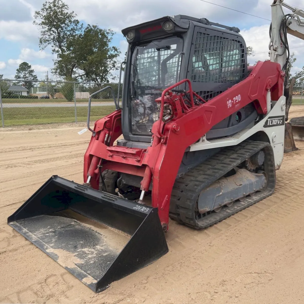 2021 Takeuchi TL10V2