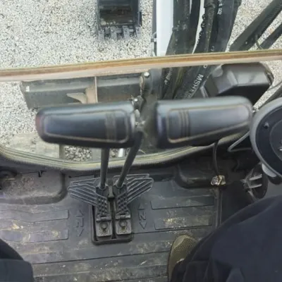 2020 Bobcat E32I thumbnail