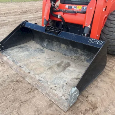 2022 Kubota SSV75 thumbnail