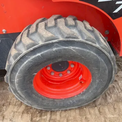 2022 Kubota SSV75 thumbnail
