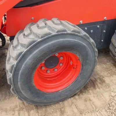 2022 Kubota SSV75 thumbnail