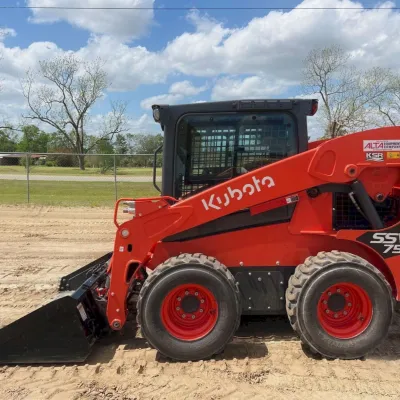 2022 Kubota SSV75 thumbnail