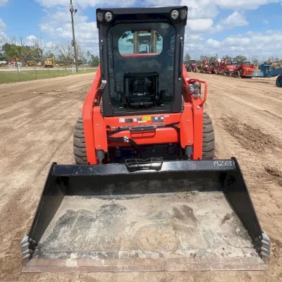2022 Kubota SSV75 thumbnail