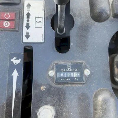 2024 Bobcat MT100 thumbnail