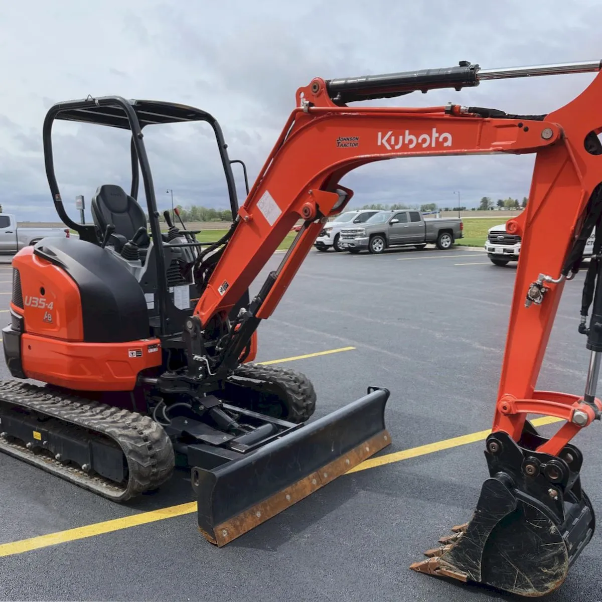 2022 Kubota U35-4