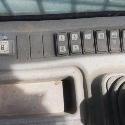 2019 Takeuchi TL10V2 thumbnail
