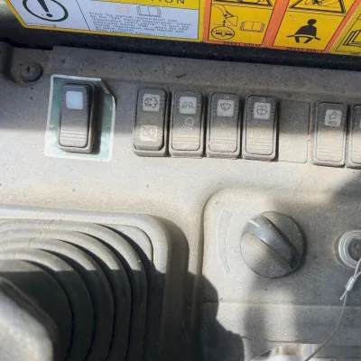 2019 Takeuchi TL10V2 thumbnail