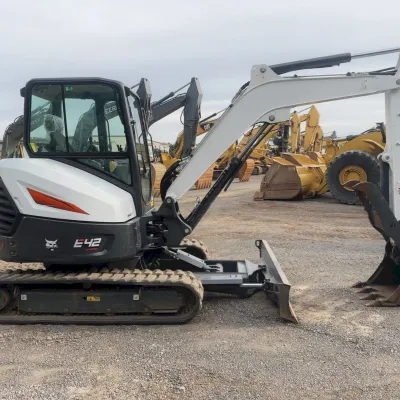 2023 Bobcat E42 thumbnail