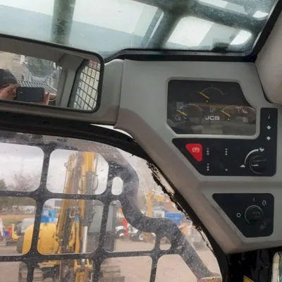 2023 JCB 270T thumbnail