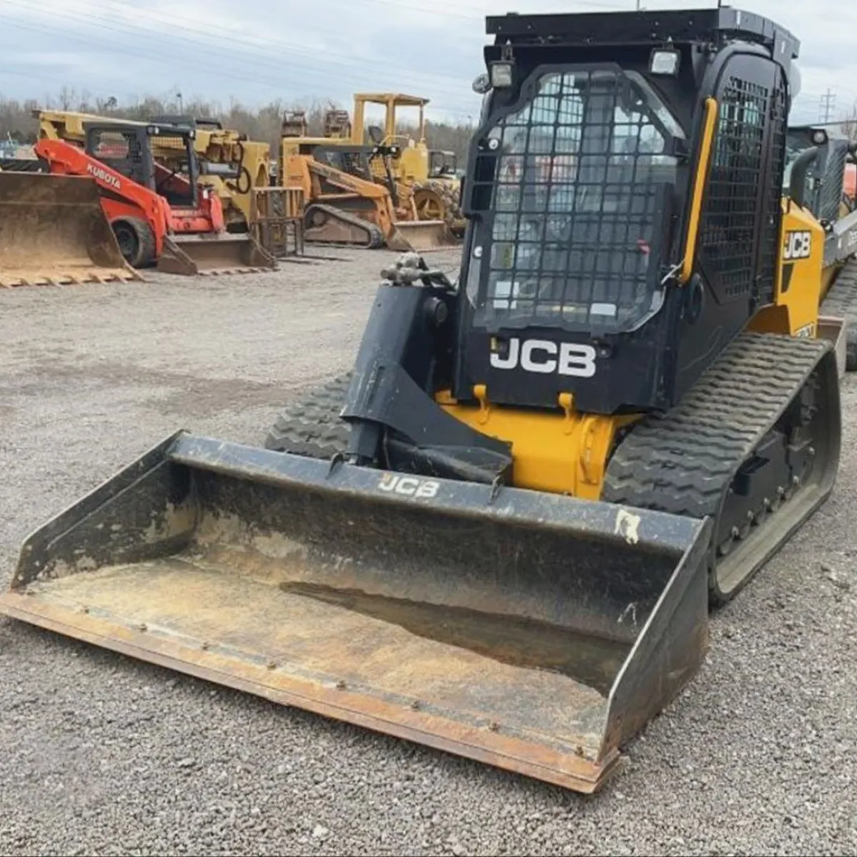 2023 JCB 270T