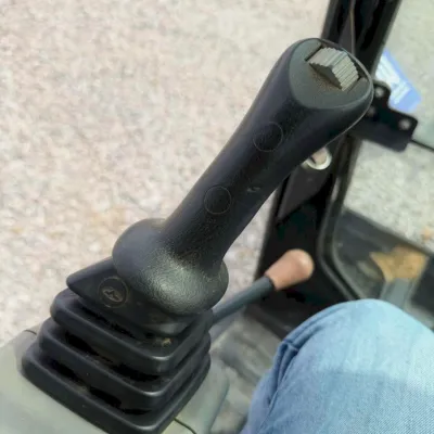2018 Bobcat E32I thumbnail