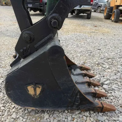 2018 Bobcat E32I thumbnail