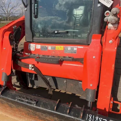2022 Kubota SSV75 thumbnail