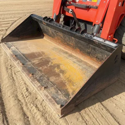 2022 Kubota SSV75 thumbnail