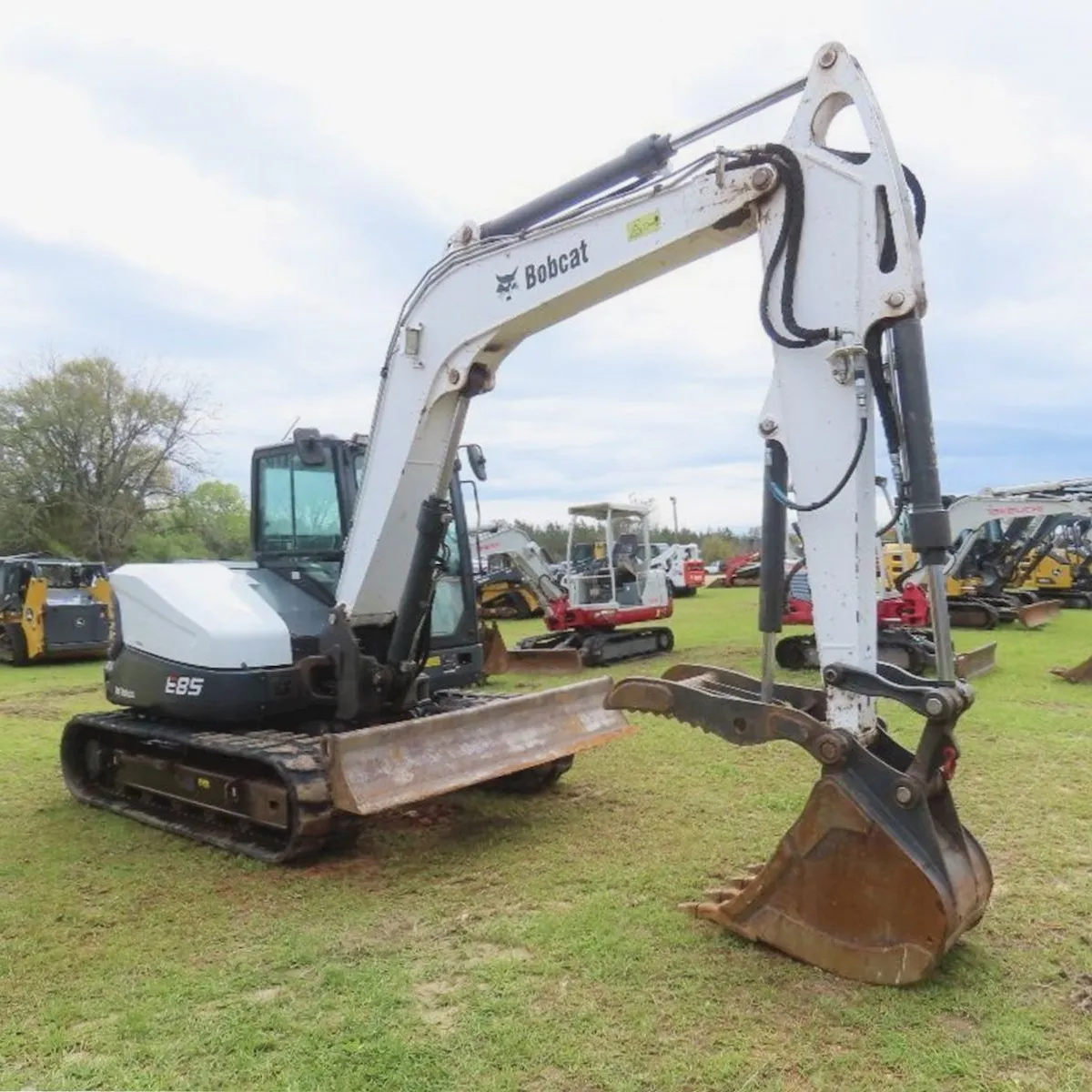 2019 Bobcat E85