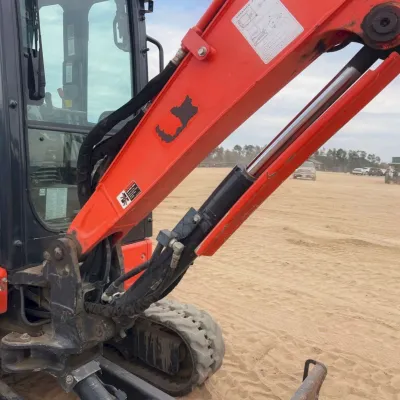 2019 Kubota U35-4 thumbnail