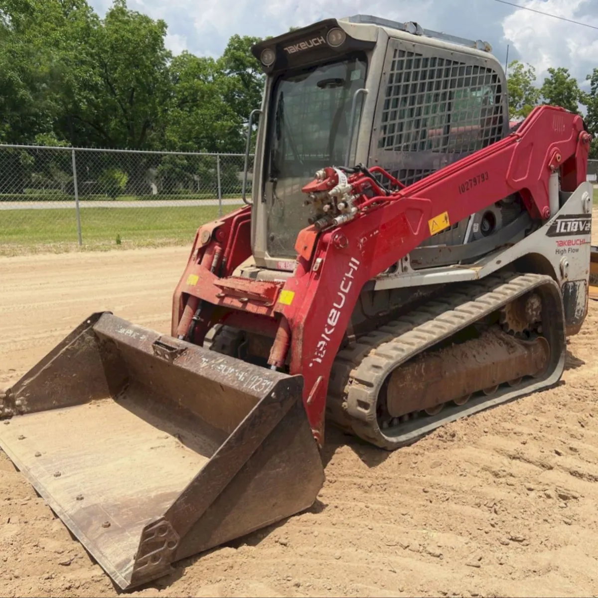 2019 Takeuchi TL10V2