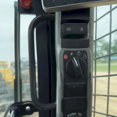 2022 Case TR340B thumbnail