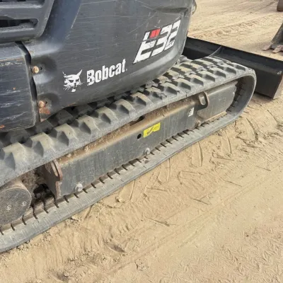 2021 Bobcat E32I thumbnail
