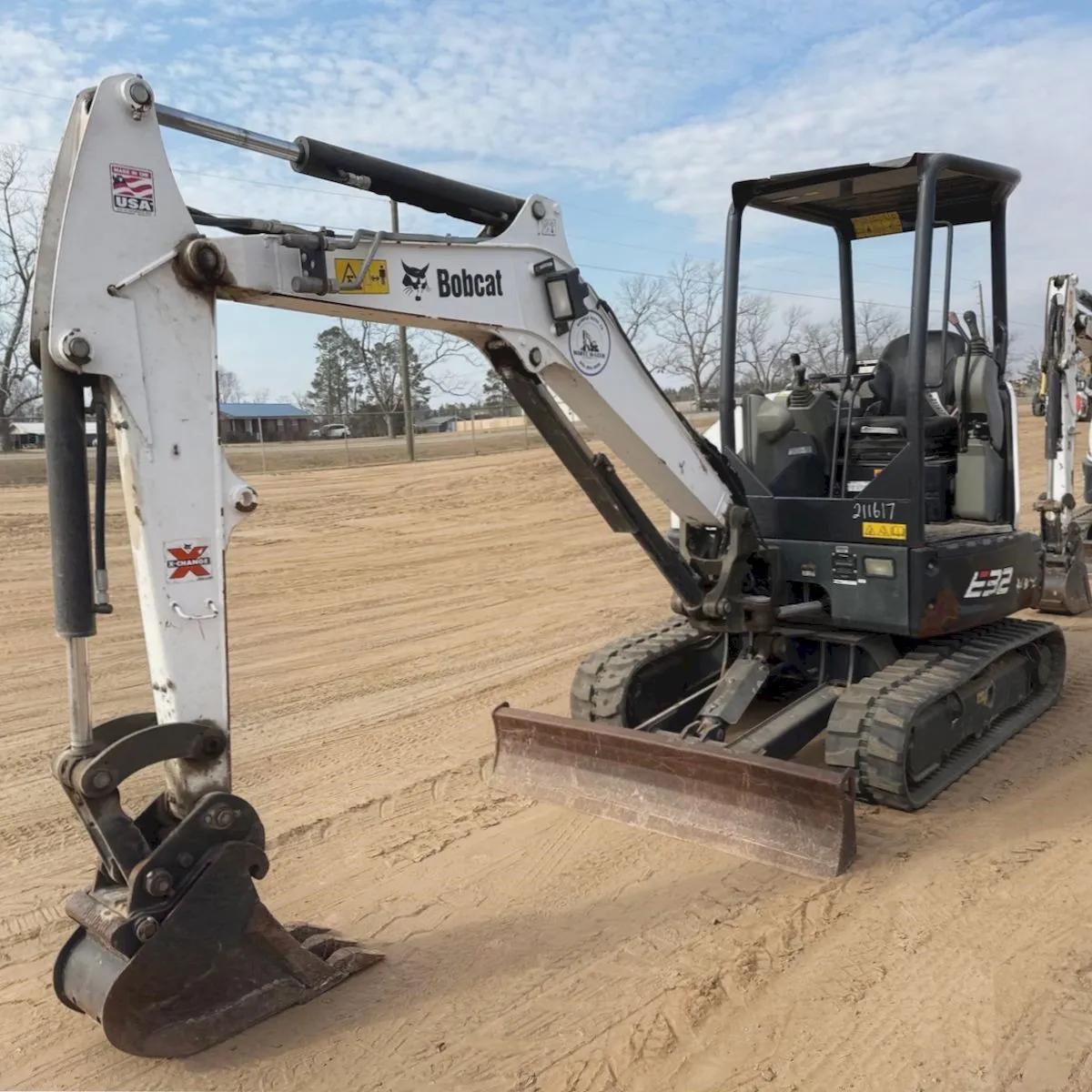 2021 Bobcat E32I