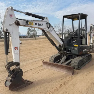 2021 Bobcat E32I thumbnail
